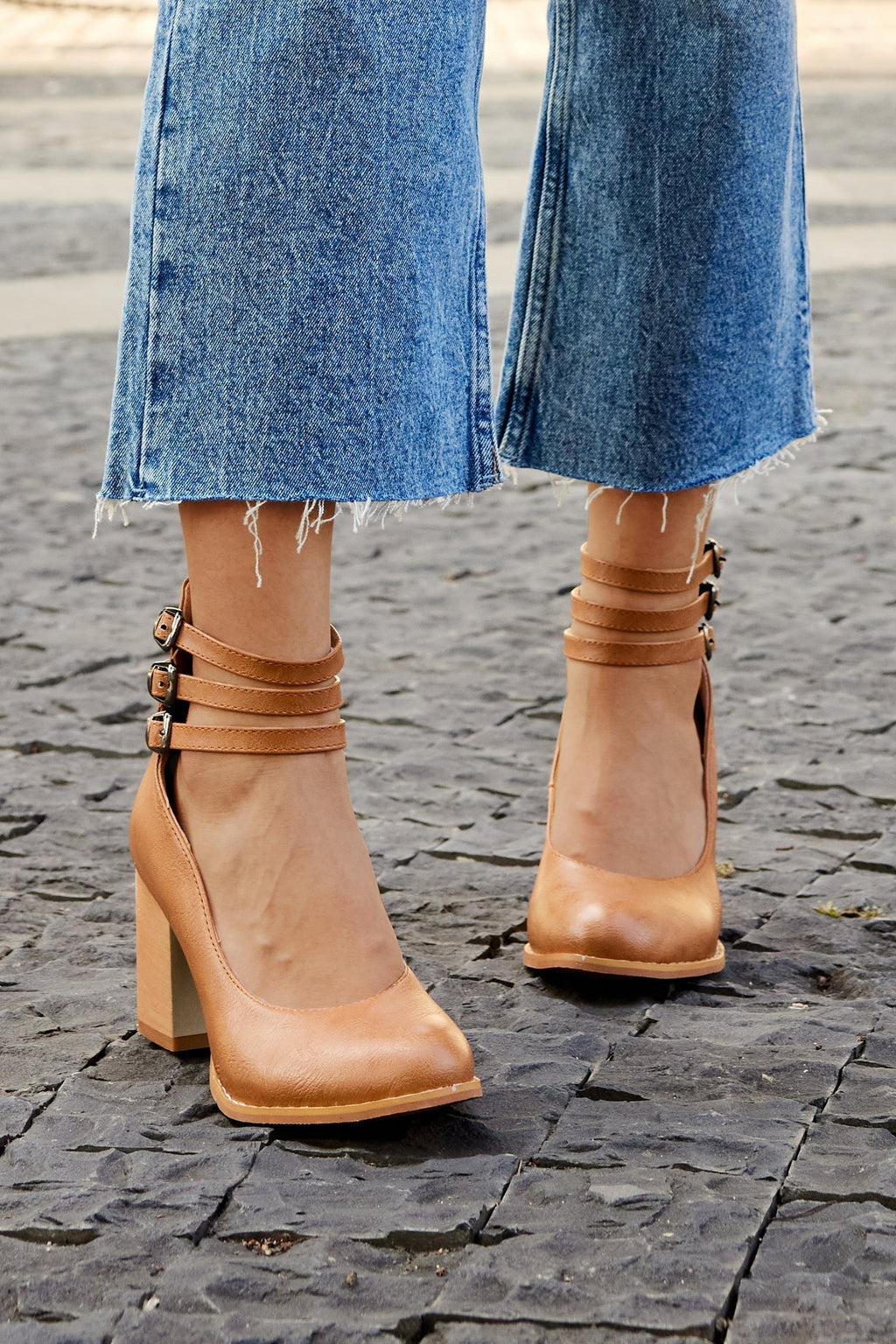 Casilda | Sandals for Women with Thick Block Heel & Adjustable Ankle Strap | All-Day Comfort for Effortless Elegance