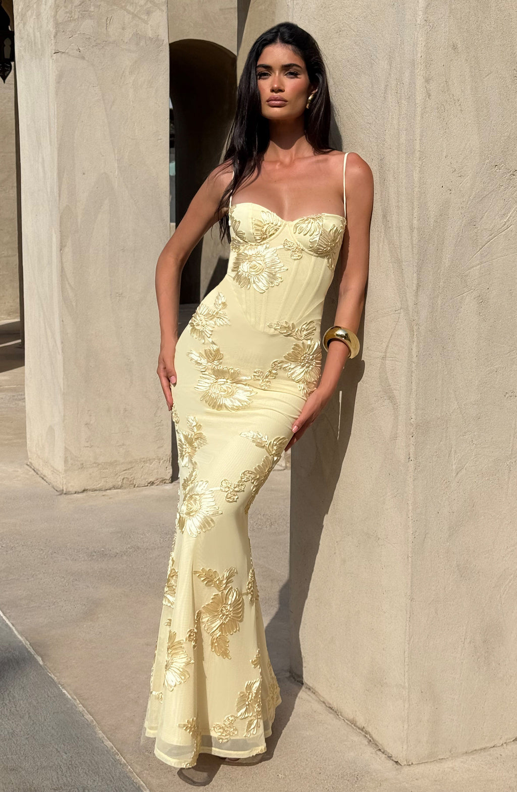 Nefertiti | Floral Maxi Dress with Underwired Support & Lace-Up Back | Elegant Fit for Special Occasions