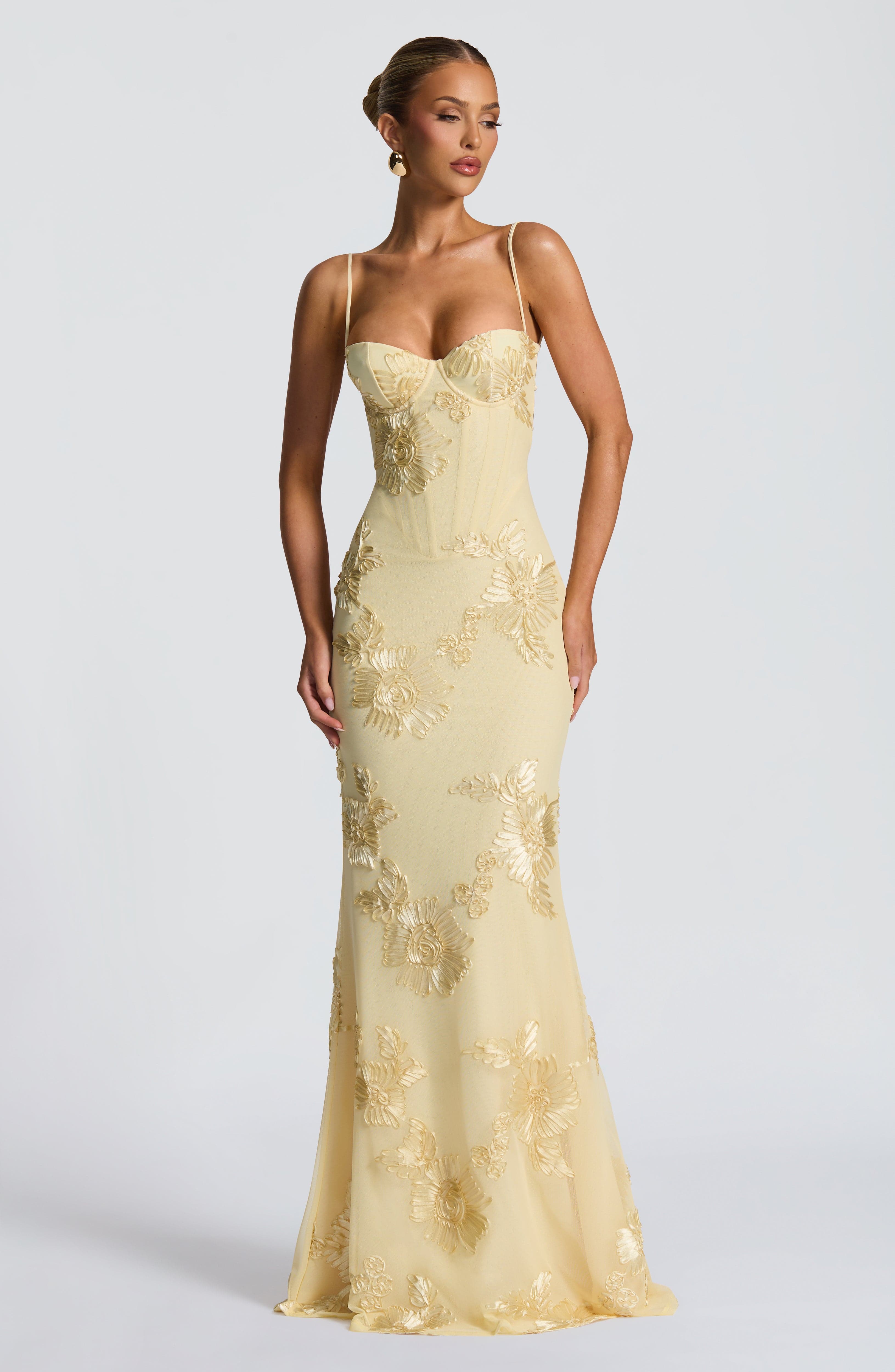 Nefertiti | Floral Maxi Dress with Underwired Support & Lace-Up Back | Elegant Fit for Special Occasions
